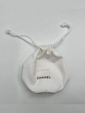 Chanel Le Blanc White Satin Drawstring Pouch dust bag designer packaging